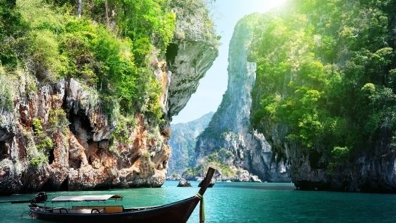 Ultimate Vietnam Travel Itinerary & Travel Guide