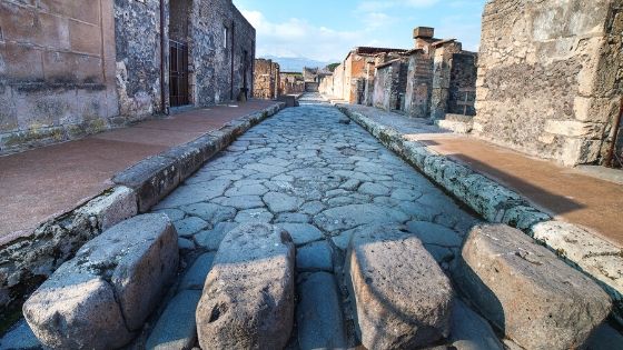 What Not To Miss On Your Ultimate Day Trip To Pompeii